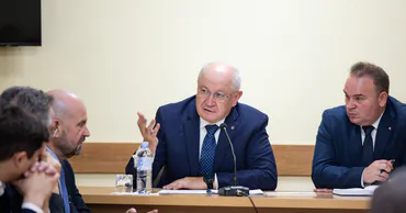 Александр Мунтяну проверяет реализацию госпроектов в Окницком районе