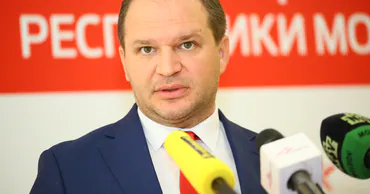 В Кишиневе открыли Аллею байкеров с мотоциклом для фото