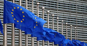 Еврокомиссия отложила план запрета импорта российской нефти без новой даты