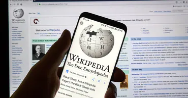 Wikipedia запретила редакторам создавать статьи с помощью ИИ