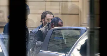 La Roma a fost reținută o bandă care a înșelat o turistă la jocul „trei pălării”