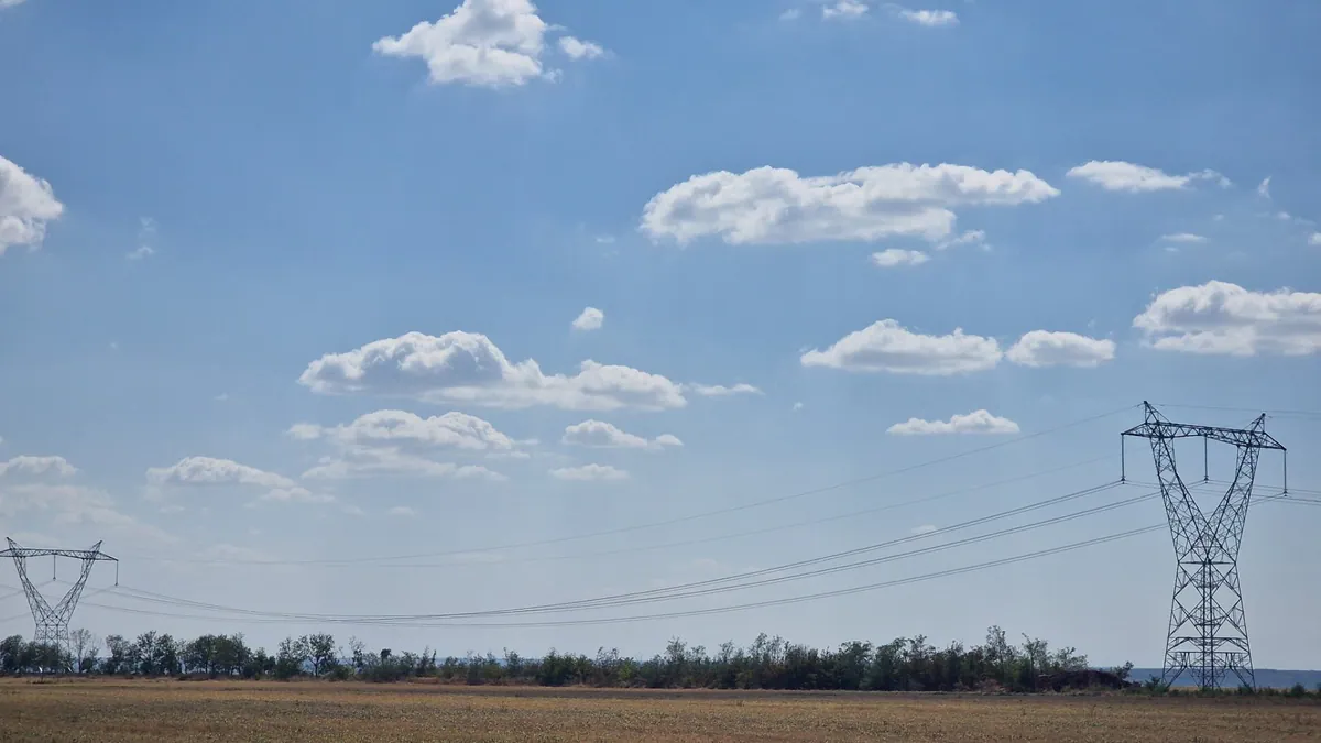 Ремонт ЛЭП Исакча—Вулканешты обойдется Молдове в 2 млн леев
