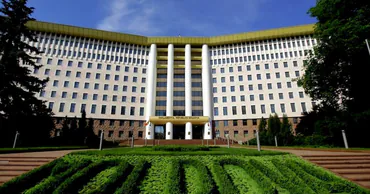 Парламент Молдовы усложнил создание ассоциаций жильцов