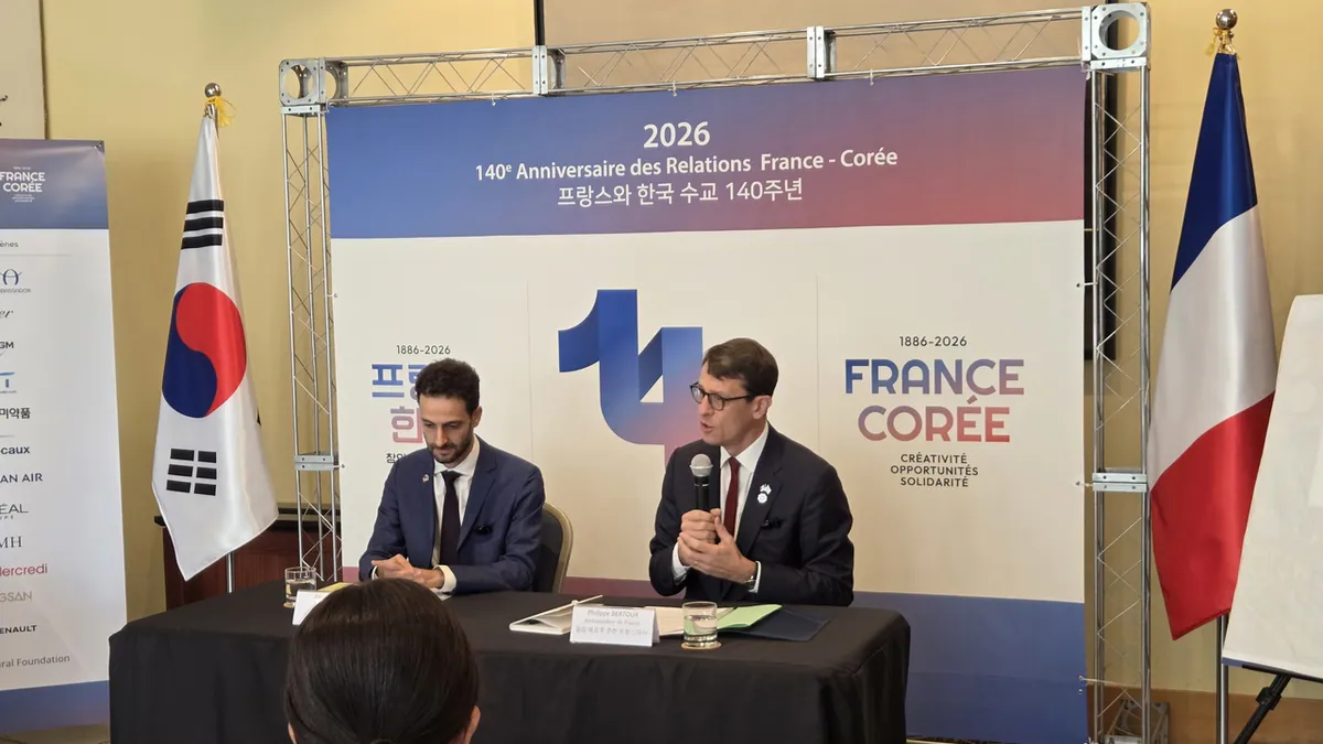 Макрон назвал силовое открытие Ормузского пролива нереалистичным