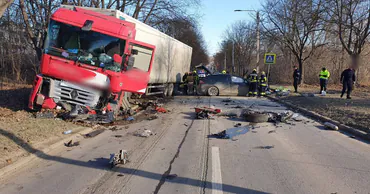 Массовое ДТП в Кишинёве: 5 машин столкнулись на улице Петрикань