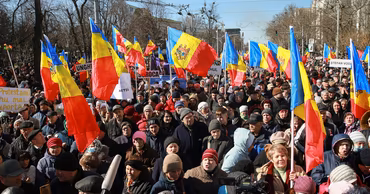Полиция Кишинева проверяет драку подростков на территории лицея