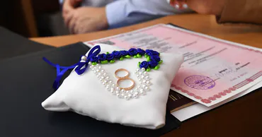 Фиктивный брак ради выезда в Молдову: пограничники раскрыли схему