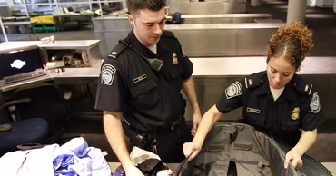 Un cetățean libanez a fost depistat cu 34 065 de dolari la aeroportul din Chișinău