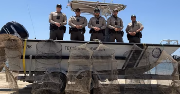 La lacul Beleu au fost reținuți doi locuitori din Cahul cu 12 plase