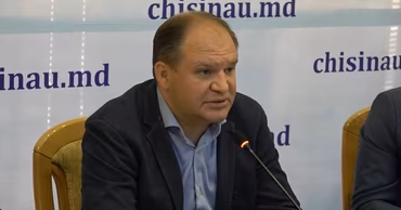 Veaceslav Ceban speaking at a press conference.