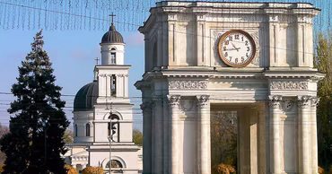 The Triumphal Arch and the Metropolitan Cathedral in the center of Chisinau.