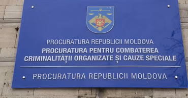 The sign of the Prosecutor's Office for Combating Organized Crime and Special Cases in Moldova.