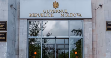 The entrance to the Government building of the Republic of Moldova.