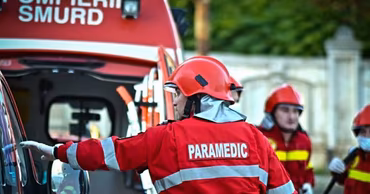 Moldovan SMURD paramedics and their emergency vehicle during a medical intervention.