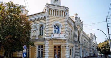The Chisinau City Hall building on a sunny day.